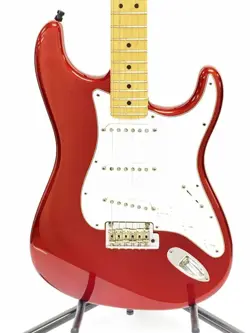 ST STRATOCASTER RED