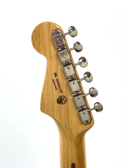 ST STRATOCASTER WITH