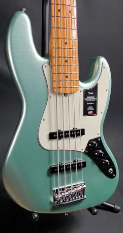 AMERICAN PRO II JAZZ BASS V