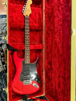 FENDER STRATOCASTER MEXICO WITH TWEED CASE