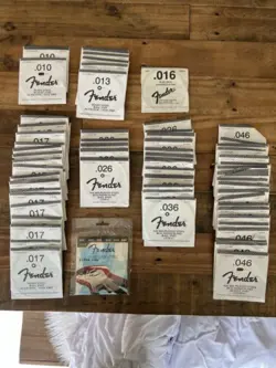 LOT OF FENDER ELECTRIC GUITAR STRINGS