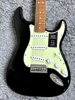 ? SPECIAL EDITION FENDER PLAYER STRATOCASTER WITH CUSTOM SHOP FAT '60S PICKUPS
