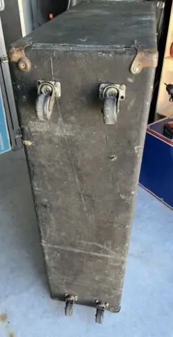 FENDER BANDMASTER GUITAR