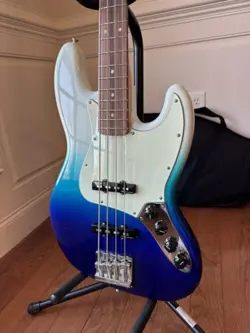 2022 FENDER PLAYER PLUS JAZZ BASS - BELAIR BLUE