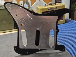 STRAT PICKGUARD FITS