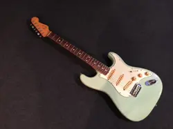 USED FENDER JAPAN / FUJIGEN ST62TX SURF GREEN MIJ STRATOCASTER 3.5KG W/GB