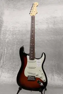FENDER MADE IN JAPAN HYBRID II STRATOCASTER ROSEWOOD 3 COLOR SUNBURST