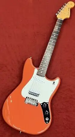 FENDER MADE IN JAPAN LIMITED CYCLONE   FIESTA RED  3.44KG