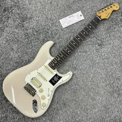FENDER PLAYER II STRATOCASTER HSS WHITE BLONDE   ROSEWOOD 2024
