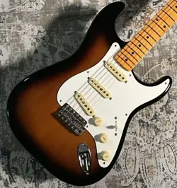 STRATOCASTER 2CS 3.63KG