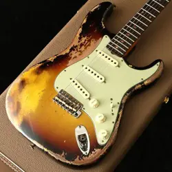 FENDER CUSTOM SHOP LIMITED EDITION 1961 STRATOCASTER SUPER HEAVY RELIC SUPER FAD