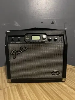 FENDER G-DEC ELECTRIC GUITAR AMP  AMPLIFIER PR-520 #036438 NOT WORKING