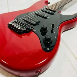 STRATOCASTER SERIAL 1985