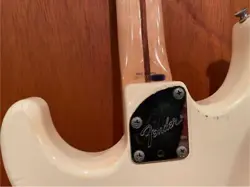 SCALE FENDER STRATOCASTER