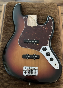 OFFICIAL FENDER AMERICAN