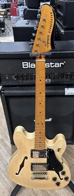 FENDER SQUIER STARCASTER GUITAR (P03034678)