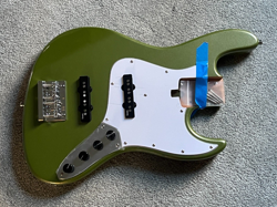 SADOWSKY METROEXPRESS IV 4-STRING JAZZ BASS LOADED BODY GREEN FITS FENDER