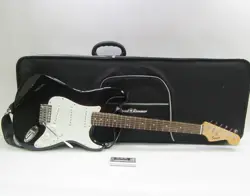 RIGHT-HANDED SIX STRINGED