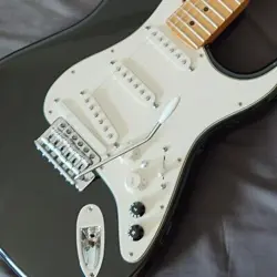 FENDER  ROLAND G-5 VG STRATOCASTER FENDER ROLAND