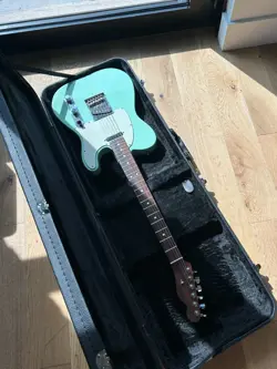 2016 FENDER AMERICAN STANDARD TELECASTER ROSEWOOD NECK GUITAR LIMITED EDITION