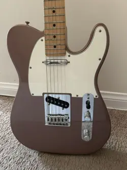 FENDER  PLAYER TELECASTER ELECTRIC GUITAR RARE LIMITED EDITION BURGUNDY MIST