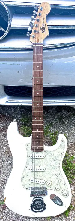 SQUIRE BY FENDER STRAT , ELECTRIC GUITAR,  SN 100896184 VERY GOOD PLAYING COND