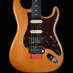 COMA STRATOCASTER MINT