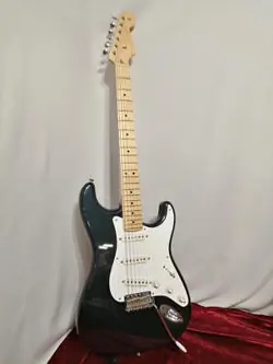 FENDER CUSTOM SHOP CLAPTON STRAT MERCEDES BLUE ELECTRIC GUITAR