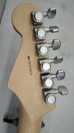 FENDER USA J.BECK UD STRAT OWT ELECTRIC GUITAR