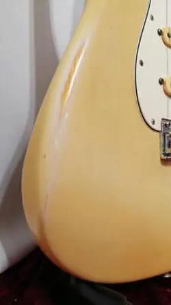 FENDER 1974 STRATOCASTER ELECTRIC GUITAR