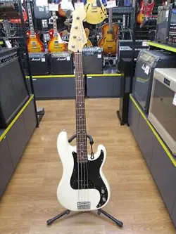 FENDER JAPAN BASE PB62