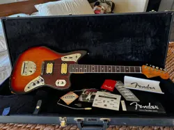 2011 FENDER KURT COBAIN ROAD WORN SUNBURST JAGUAR SUNBURST RELIC ROADWORN OHSC