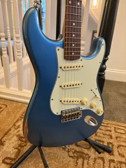 STRATOCASTER IN LAKE