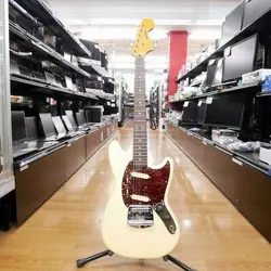 SQUIER BY FENDER ELECTRIC GUITAR VINTAGE MODIFIED MUSTANG