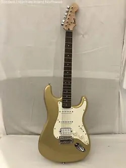 SQUIER BY FENDER BULLET STRAT METALLIC GOLD & BEIGE ELECTRIC GUITAR STRATOCASTER