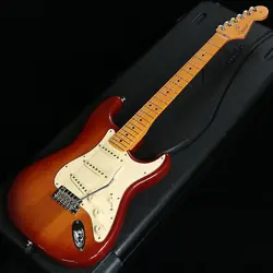 ELECTRIC GUITAR USED FENDER USA AMERICAN PROFESSIONAL II STRATOCASTER PINE
