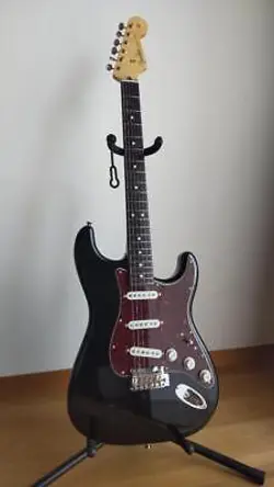 FENDER ME HYBRID II STRATOCASTER 23 _44189