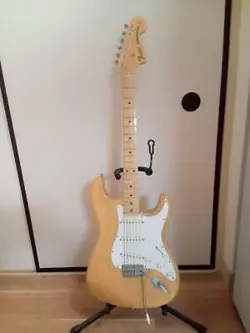 FENDER STRATOCASTER ELECTRIC GUITAR WITH SOFT CASE _44283