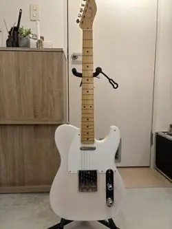 FENDER TRADITIONAL 50S TELECASTER _44302