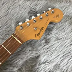 MODEL STRATOCASTER USED