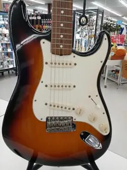 FENDER USA AMERICAN 62 STRATOCASTE ELECTRIC GUITAR