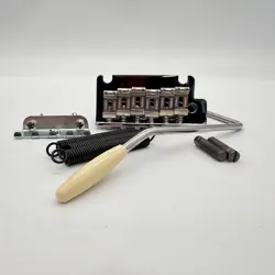 FENDER AMERICAN PROFESSIONAL STRATOCASTER 2-POINT TREMOLO BRIDGE MINT 24108