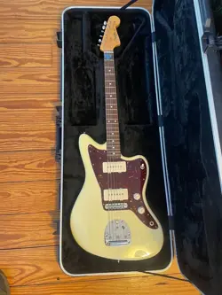 REISSUE AMERICAN JAZZMASTER