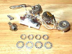 1974 NICKEL STRATOCASTER