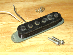 FENDER 1974 GREY BOTTOM STRATOCASTER BRIDGE PICKUP