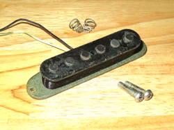 FENDER 1974 GREY BOTTOM STRATOCASTER MIDDLE PICKUP
