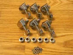 FENDER CHROME TRAPEZOID