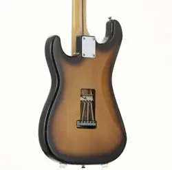STYLE STRATOCASTER USED