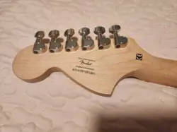 6-STRING STRAT
