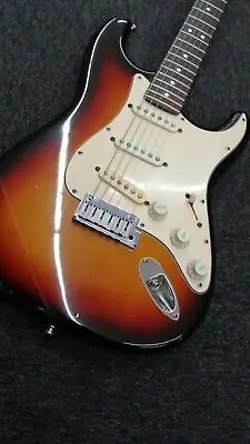 FENDER USA STRATO CASTER USED 1989 MAPLE NECK ROSEWOOD FINGERBOARD W/HARD CASE